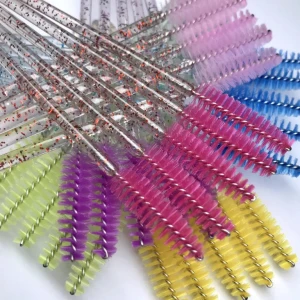 Eyelash brushes in various colors (50 pieces per pack)